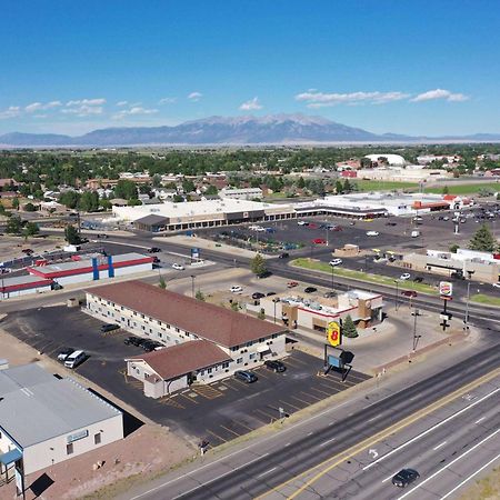 Super 8 By Wyndham Alamosa Exterior foto