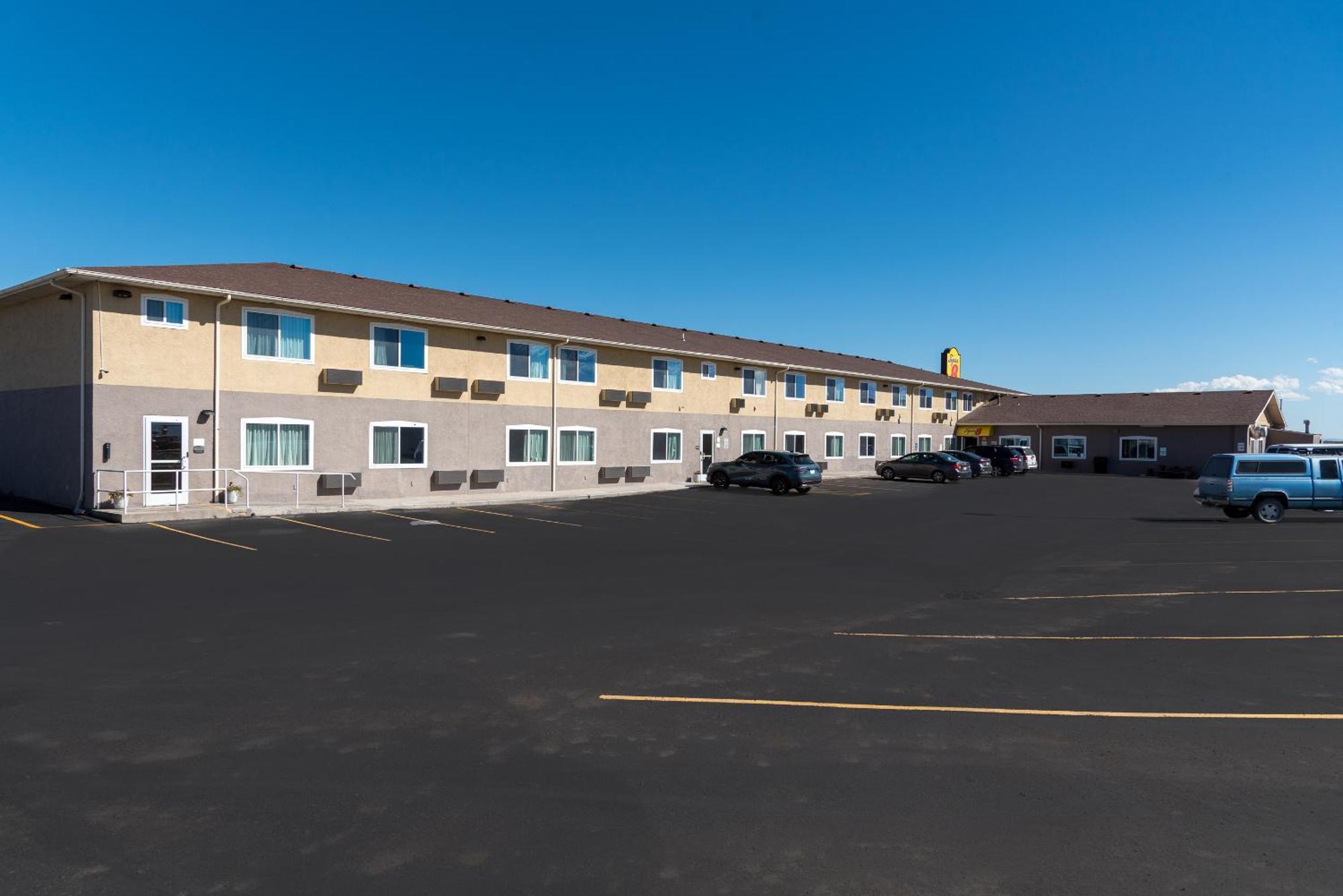 Super 8 By Wyndham Alamosa Exterior foto