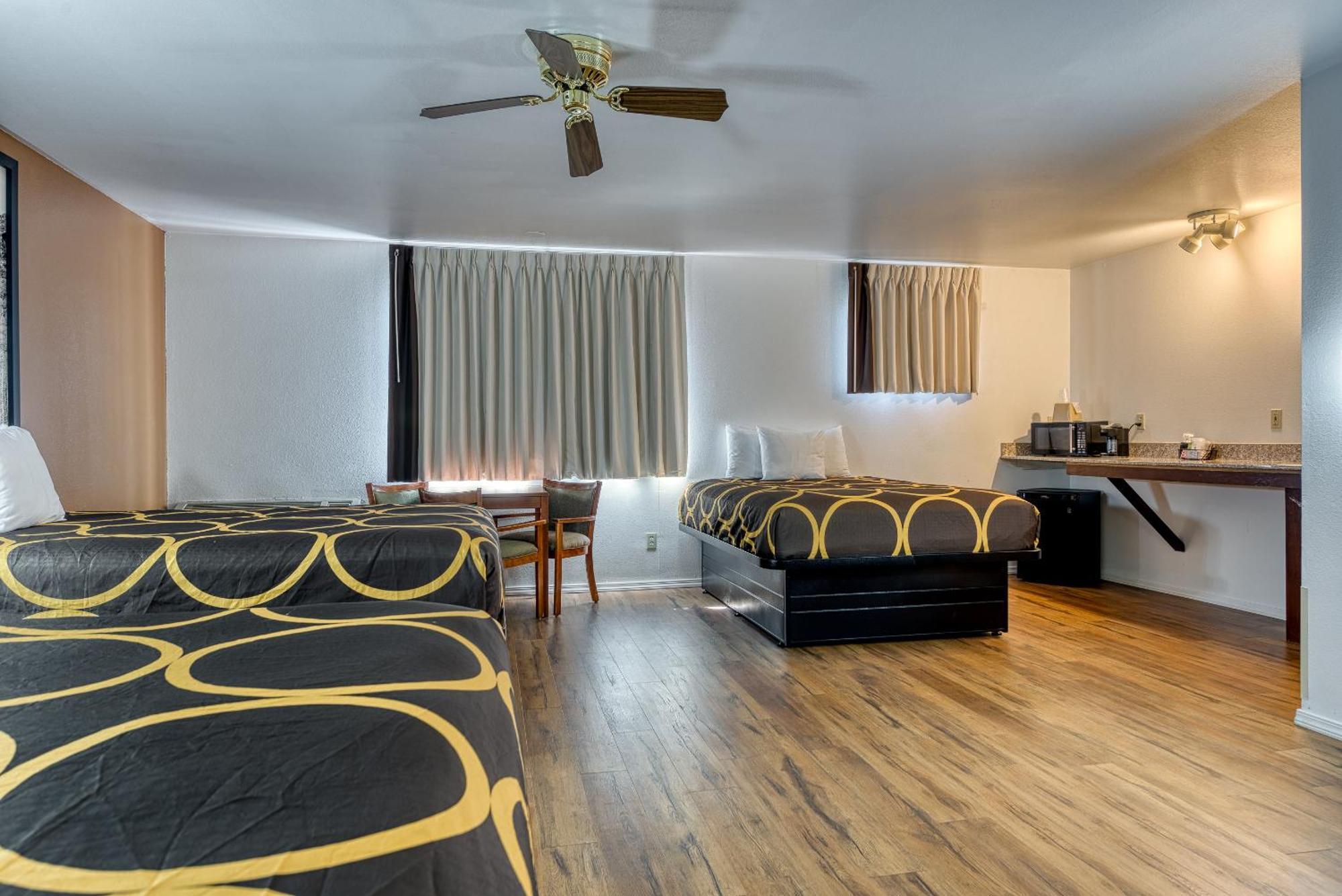 Super 8 By Wyndham Alamosa Quarto foto