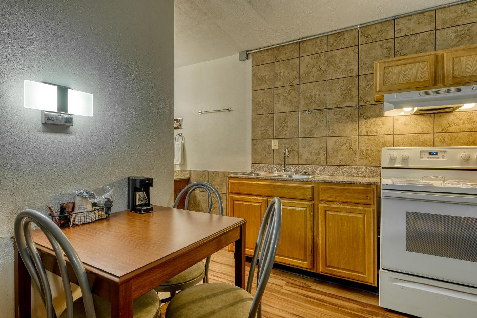 Super 8 By Wyndham Alamosa Quarto foto