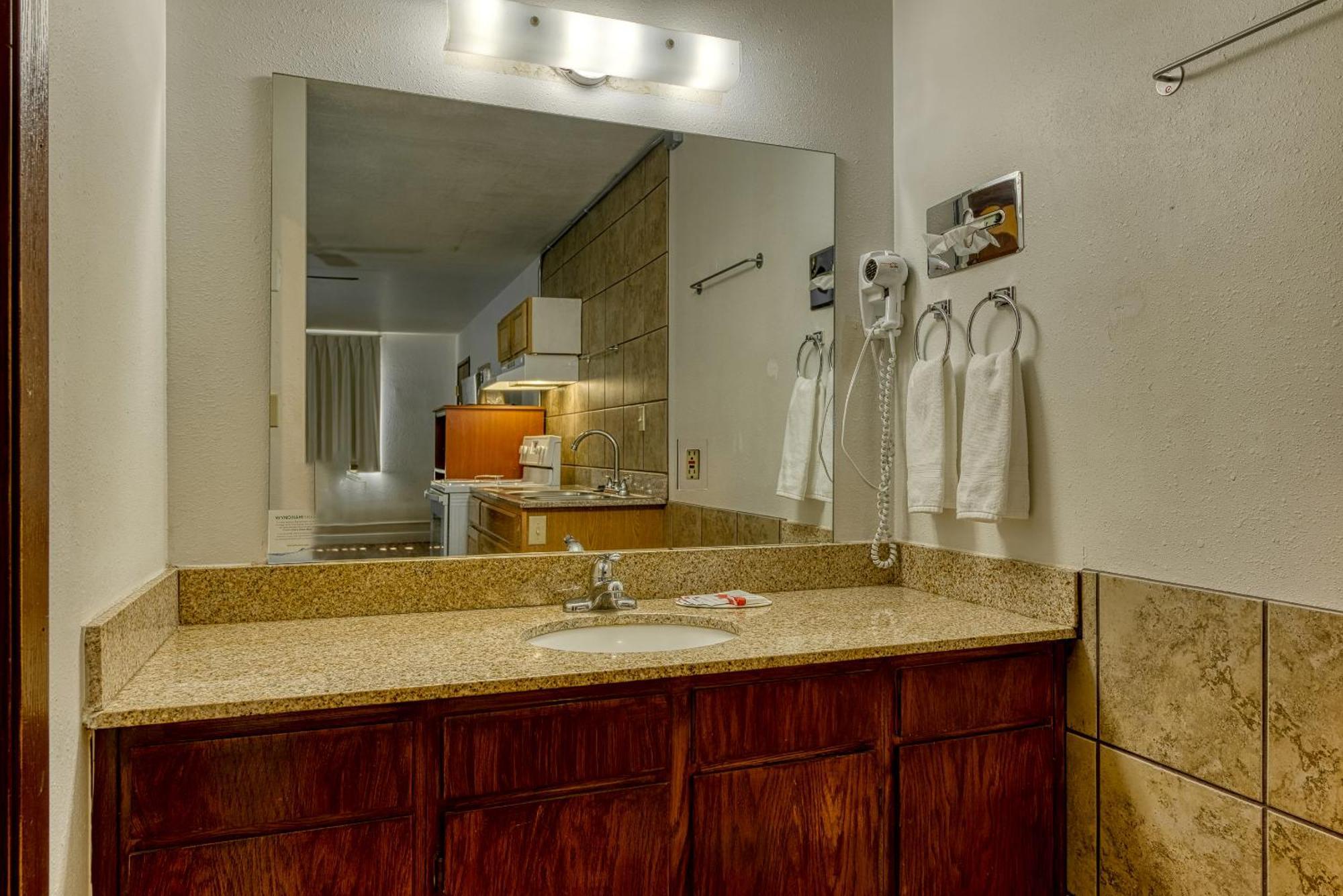 Super 8 By Wyndham Alamosa Quarto foto